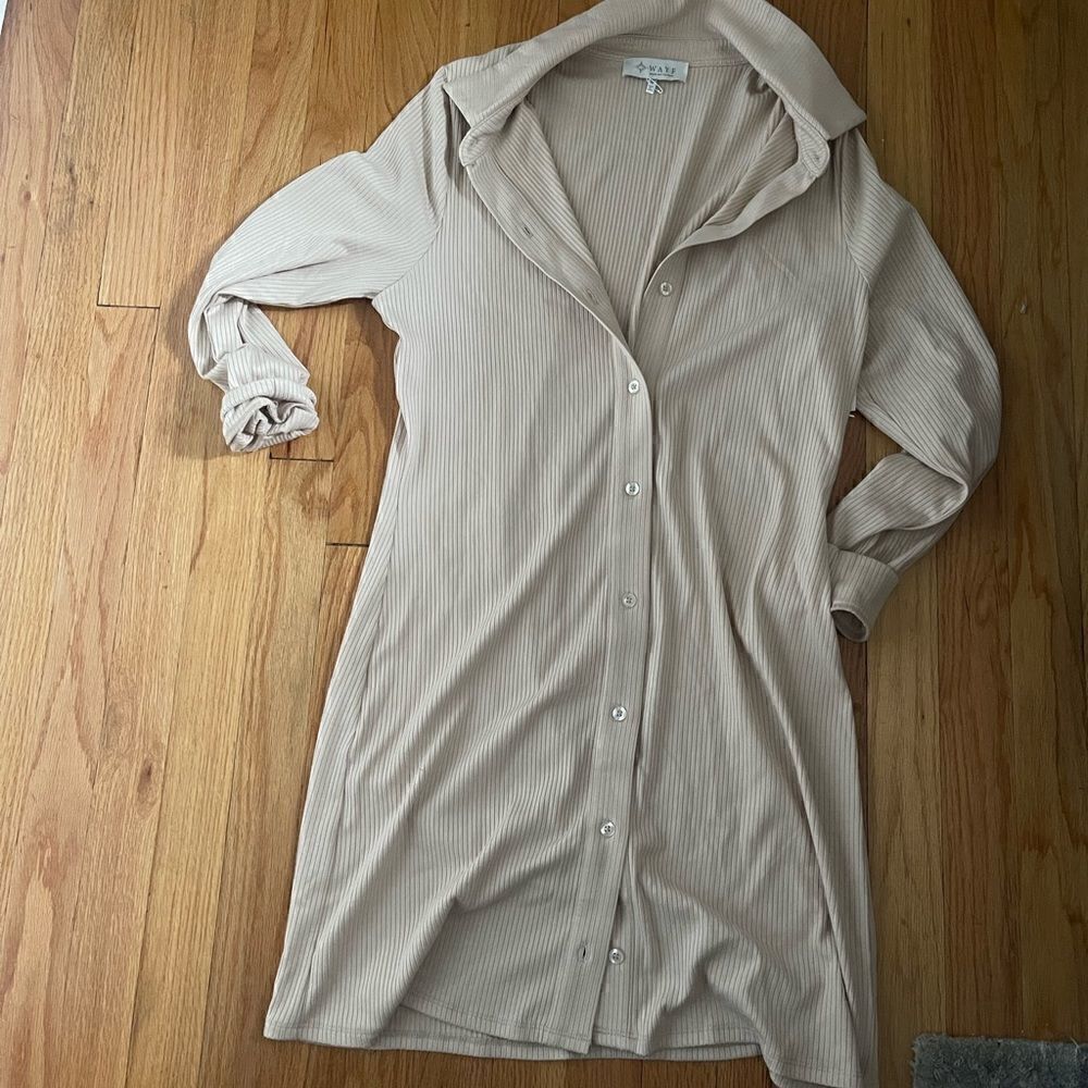 WAYF | Button-Up Mini Shirt Dress - Picture 2 of 4